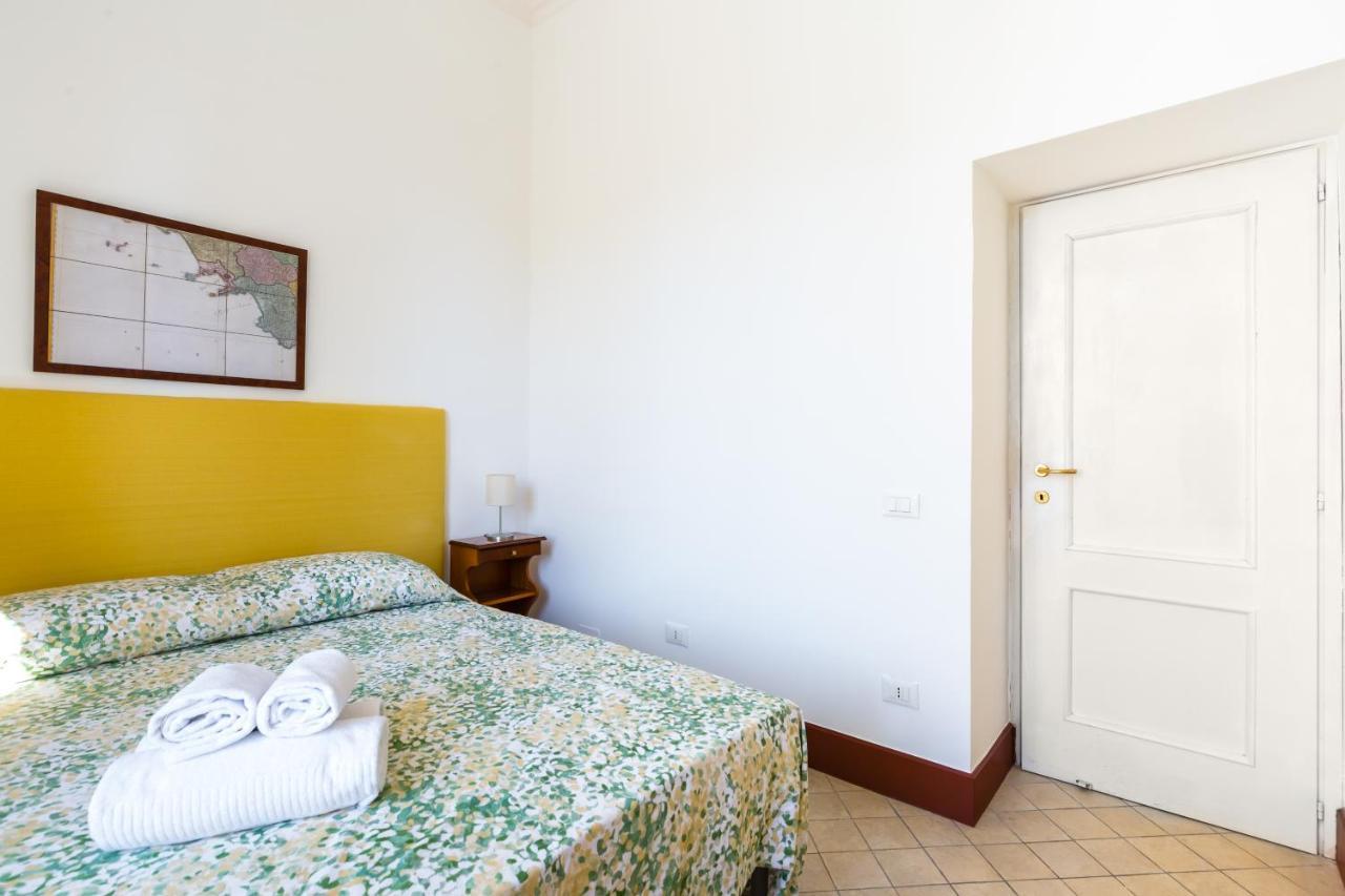 Lopez 20 A Big Family Apartment By Napoliapartments Екстериор снимка