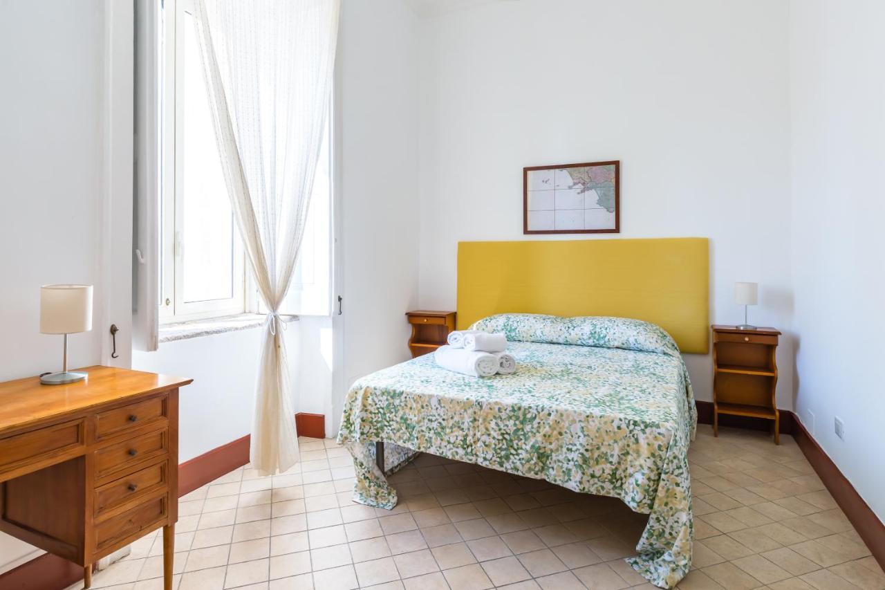 Lopez 20 A Big Family Apartment By Napoliapartments Екстериор снимка