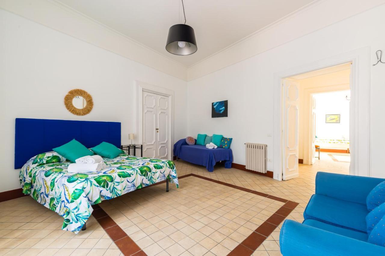 Lopez 20 A Big Family Apartment By Napoliapartments Екстериор снимка