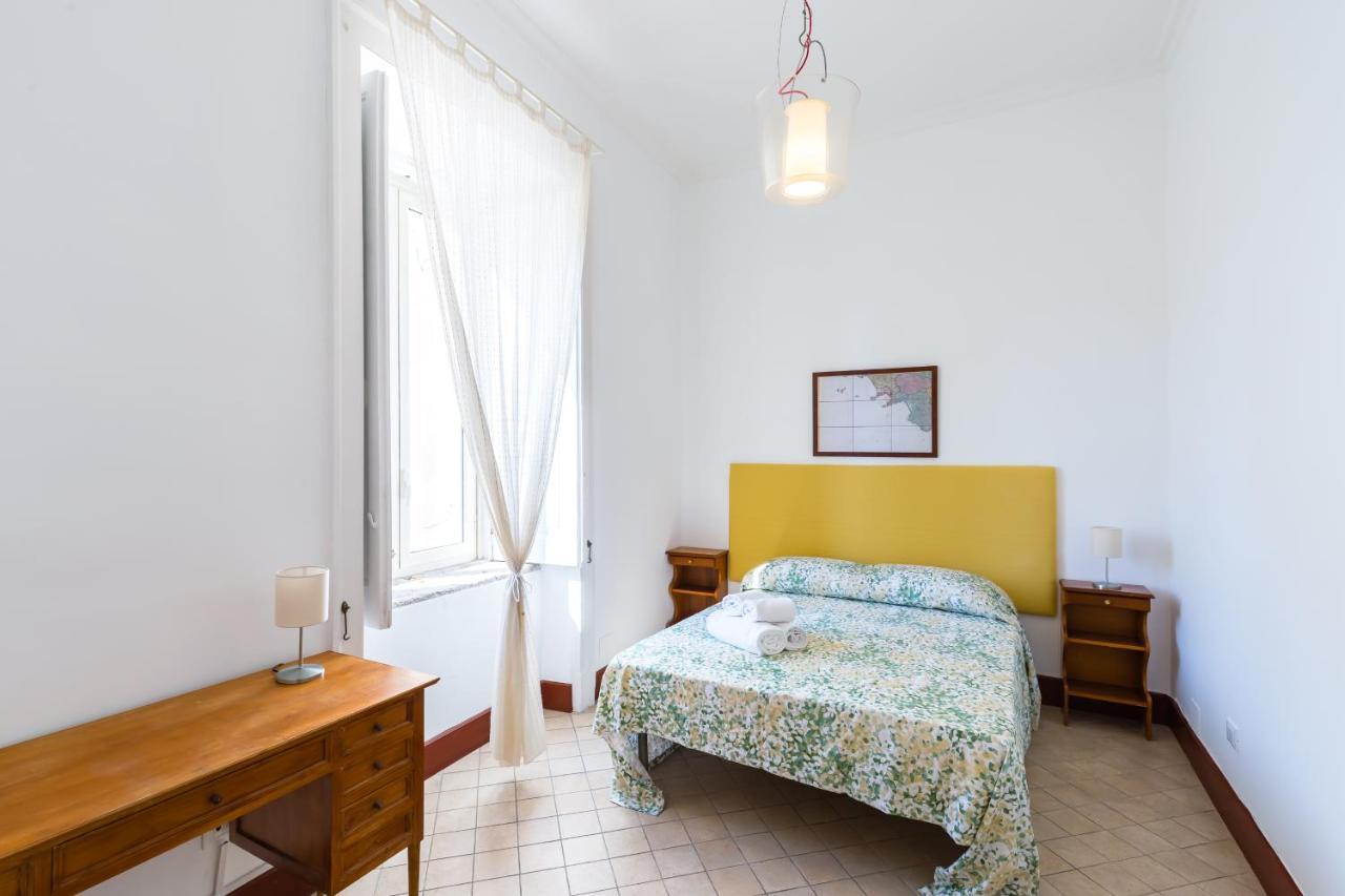 Lopez 20 A Big Family Apartment By Napoliapartments Екстериор снимка
