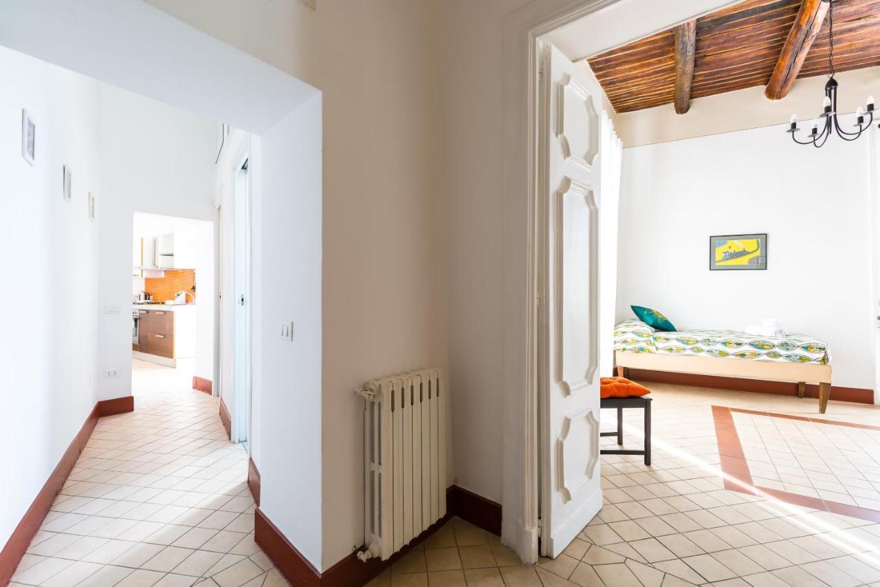 Lopez 20 A Big Family Apartment By Napoliapartments Екстериор снимка